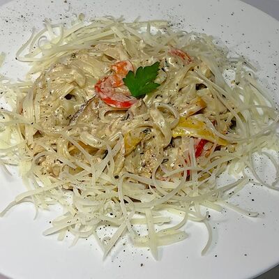 Удон с курицей в сливочном соусе в Iago по цене 540 ₽