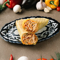 Шаурма в сырном лаваше в Тирзини