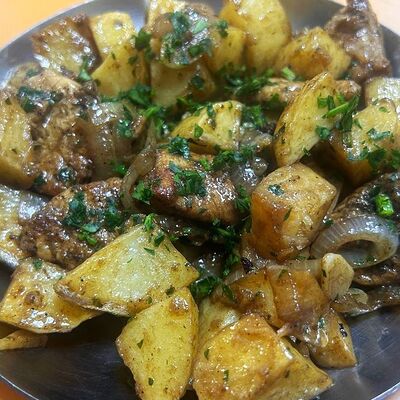 Хозяин леса (картофель с курицей) в НИРВАНА Арт бар по цене 410 ₽