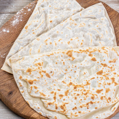 Кутабы в Грузинское кафе Ван Гоги по цене 130 ₽