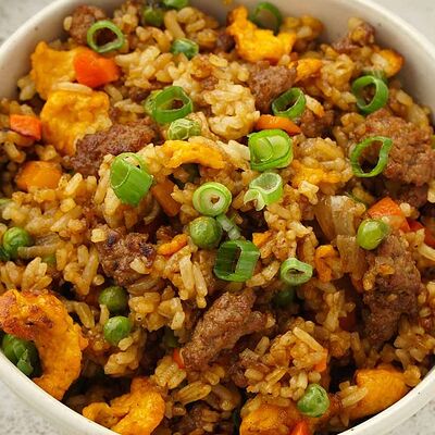 Рис с говядиной и овощами в Ceylon restaurantbar по цене 600 ₽