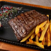Стейк Мясника в Гриль-бар Берлога
