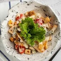 Домашний салат с курицей в Seker
