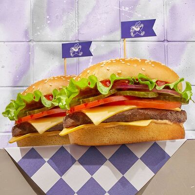 Чизбургер Х2 в Dostaевский по цене 861 ₽