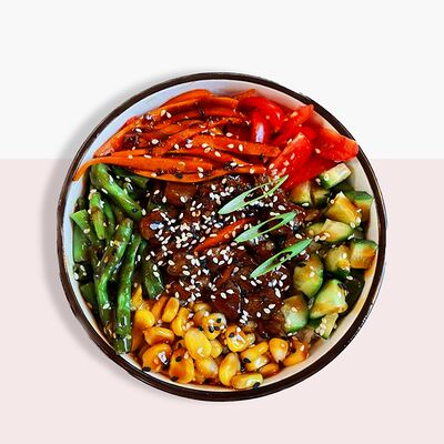 Поке с говядиной в Sole Pizza по цене 540 ₽