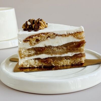 Пирожное Груша-карамель в Фыр Фыр по цене 306 ₽