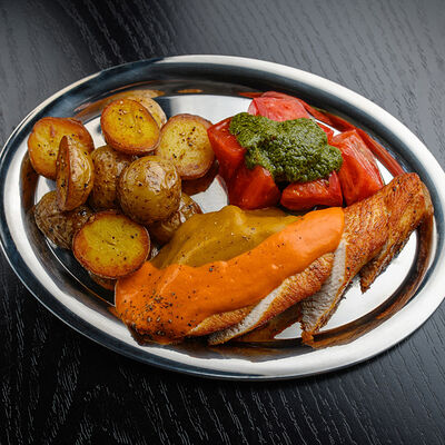 Стейк из индейки с картофелем беби в Шалом Берман по цене 650 ₽