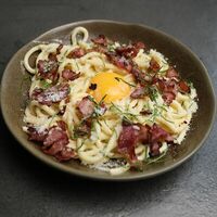 Букатини «Карбонара» в Рестобар Гриль 39