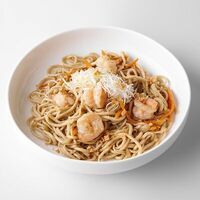 Вок Лапша жареные креветки с арахисом в Ossu