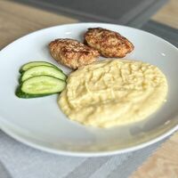 Куриная котлета с пюре в Фарш
