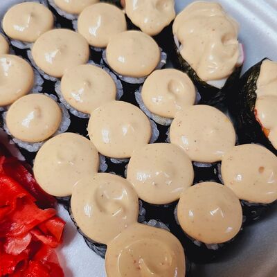 Сет Спайси-ассорти в Sushi vrn по цене 864 ₽