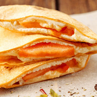 Кесадья сырная в Mozza Pizza