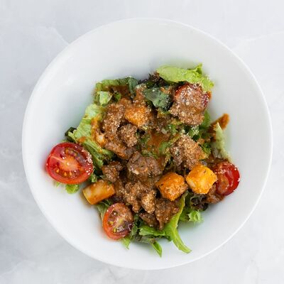 Салат с печенью и яблоками в Паста-бар Хорошие руки по цене 610 ₽