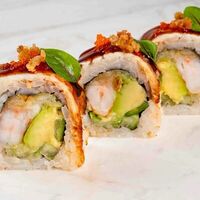 Ролл Унаги темпура в Satoshi Sushi