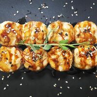 Запеченный ролл с угрем в Renai sushi kitchen