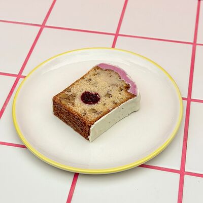 Кекс с черной смородиной в Eggsellent по цене 590 ₽