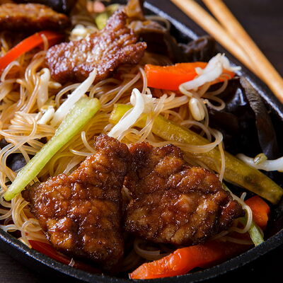 Рисовая лапша с говядиной в Чайна Тун по цене 290