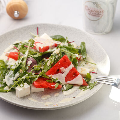 Салат с арбузом и горгонзолой в Блеск по цене 410
