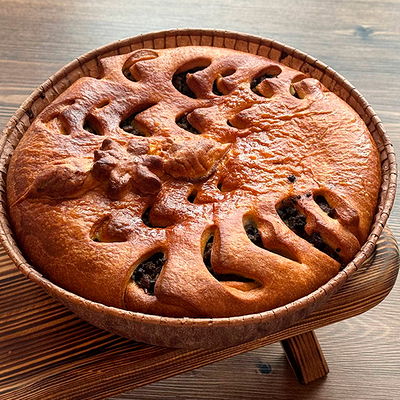 Пирог с печенью в Garage по цене 650 ₽