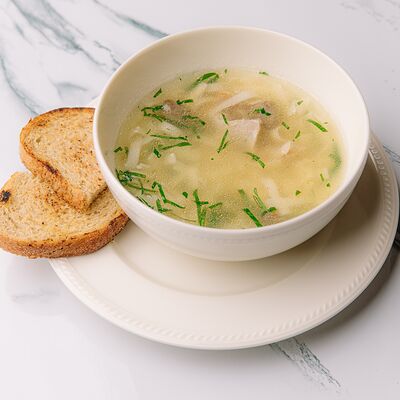 Куриный суп с лапшой в Zest Coffee & Wine по цене 490 ₽