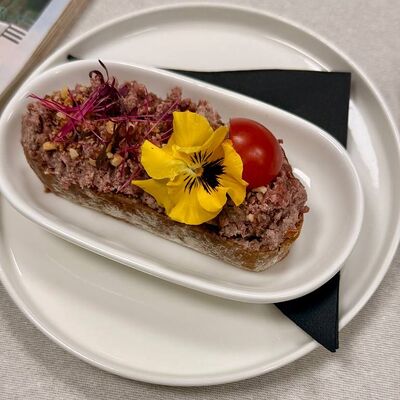 Чикетти с паштетом из утиной печени в Чикетти по цене 270 ₽