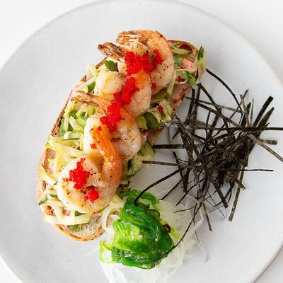 Брускетта с креветками и соусом мисо-майо в MR. CUP по цене 860 ₽