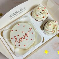 Набор бенто-торт и капкейки Люблю в MCakes - торты и десерты
