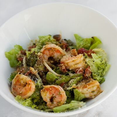 Салат Цезарь с курицей в Хочу Пасту по цене 500 ₽