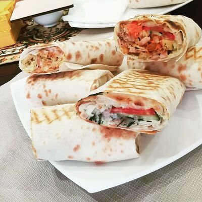 Шаурма Студенческая в FIRE DONER по цене 365 ₽