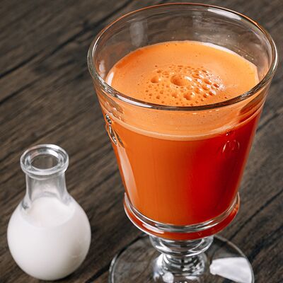 Морковный свежевыжатый сок со сливками в Christian по цене 400 ₽