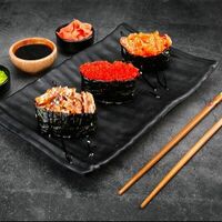 Гункан с угрем в Uchu Sushi Yaki