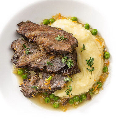 Томленые щечки в Перчини на огне по цене 585