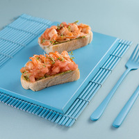 Брускетта с креветками в Rollwell