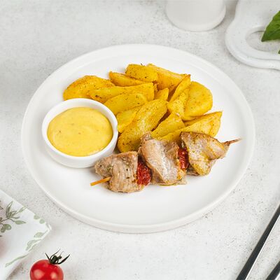 Картофель аппетитный и шашлычок из курицы в Простая еда по цене 369 ₽