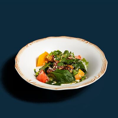 Салат с хрустящим цыплёнком в Дареджани по цене 3800 ₸