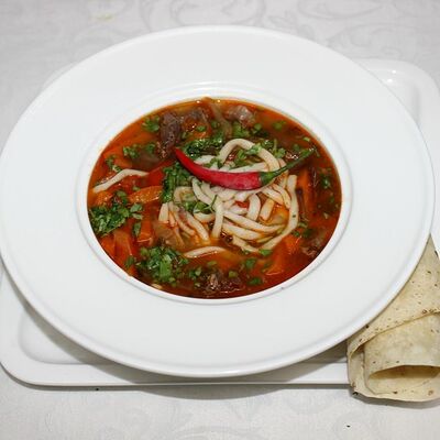 Суп Лагман из баранины с овощами в Каравелла по цене 430 ₽