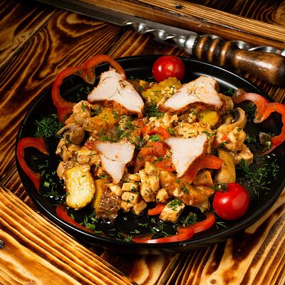 Жаркое по-домашнему со свининой в Золотой шампур по цене 750 ₽