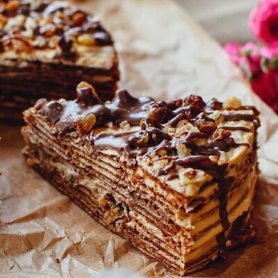 Медовик ореховый в Лаверна по цене 1920 ₽