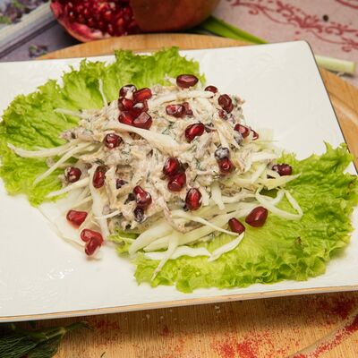 Салат Ацецили в Гурман студия по цене 450 ₽