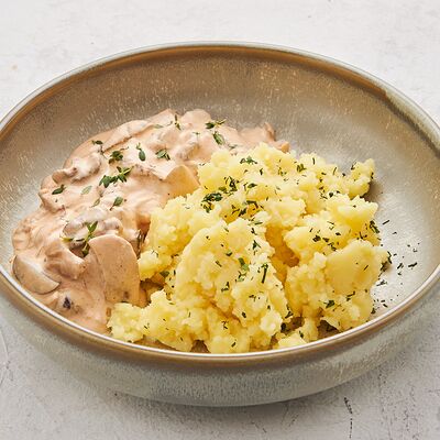 Бефстроганов в Балтия по цене 790 ₽