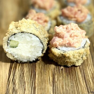 Темпура с тунцом спайси в ГансРолл по цене 585 ₽