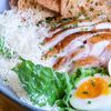 Салат с цыпленком и соусом трюфельный цезарь в Gino Cafe по цене 940