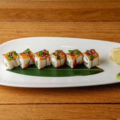 Ролл с угрем в Колбасный цехМагадан по цене 810 ₽