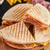 Кесадилья Карбонара в Point#pita