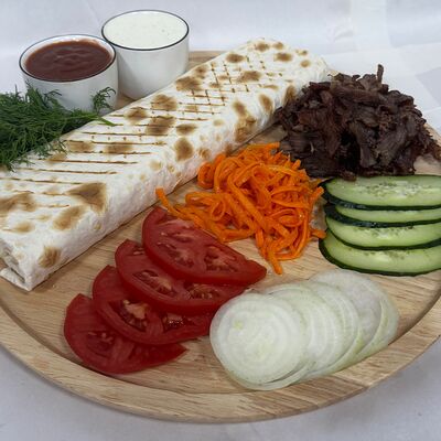 Шаурма с говядиной в Винни пух по цене 390 ₽