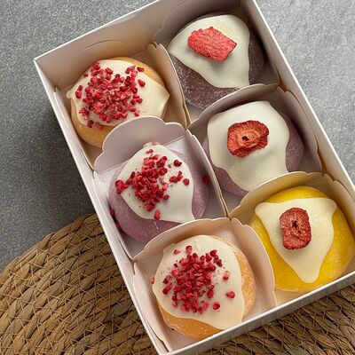 Премиум упаковка Моти (6 шт.) с декоромв Тортелло мотиЛаб по цене 1890 ₽