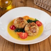 Котлеты из щуки со шпинатом в Сыроварня