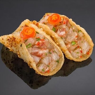 Тако с сибасом, перцем чили и соусом цитронель в Bluefin по цене 1330 ₽