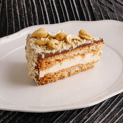 Киевский торт в Ginza по цене 990 ₽