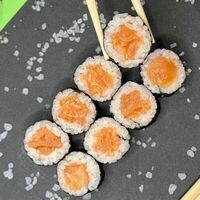 Ролл Лосось в Woow Sushi